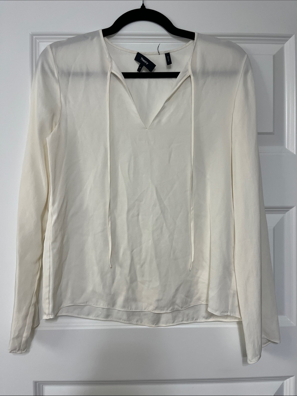 Theory Ivory Long-Sleeve V-Neck Tie Silk Blouse